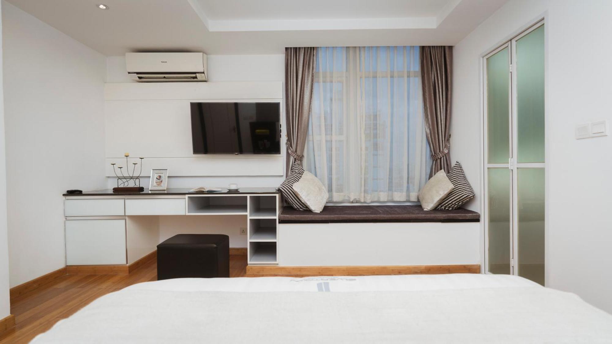 Naki Suites @ Silvertown Phnom Penh Exterior photo
