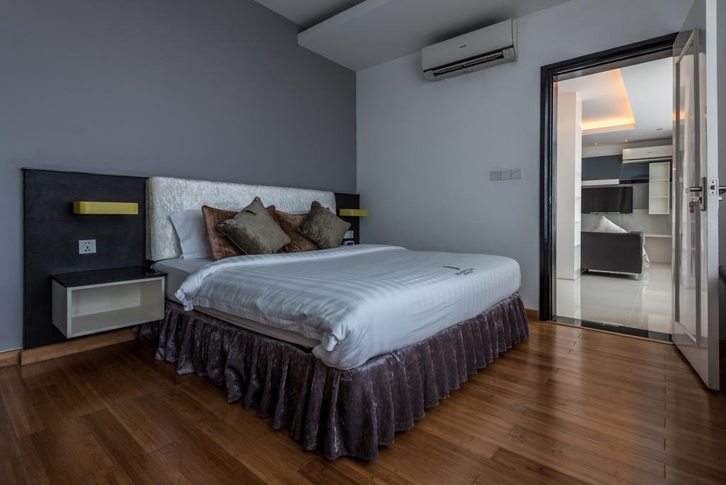 Naki Suites @ Silvertown Phnom Penh Exterior photo